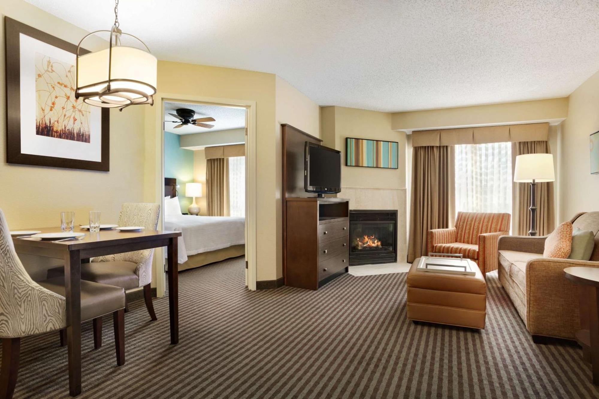 Homewood By Hilton Houston-willowbrook Mall Hotel