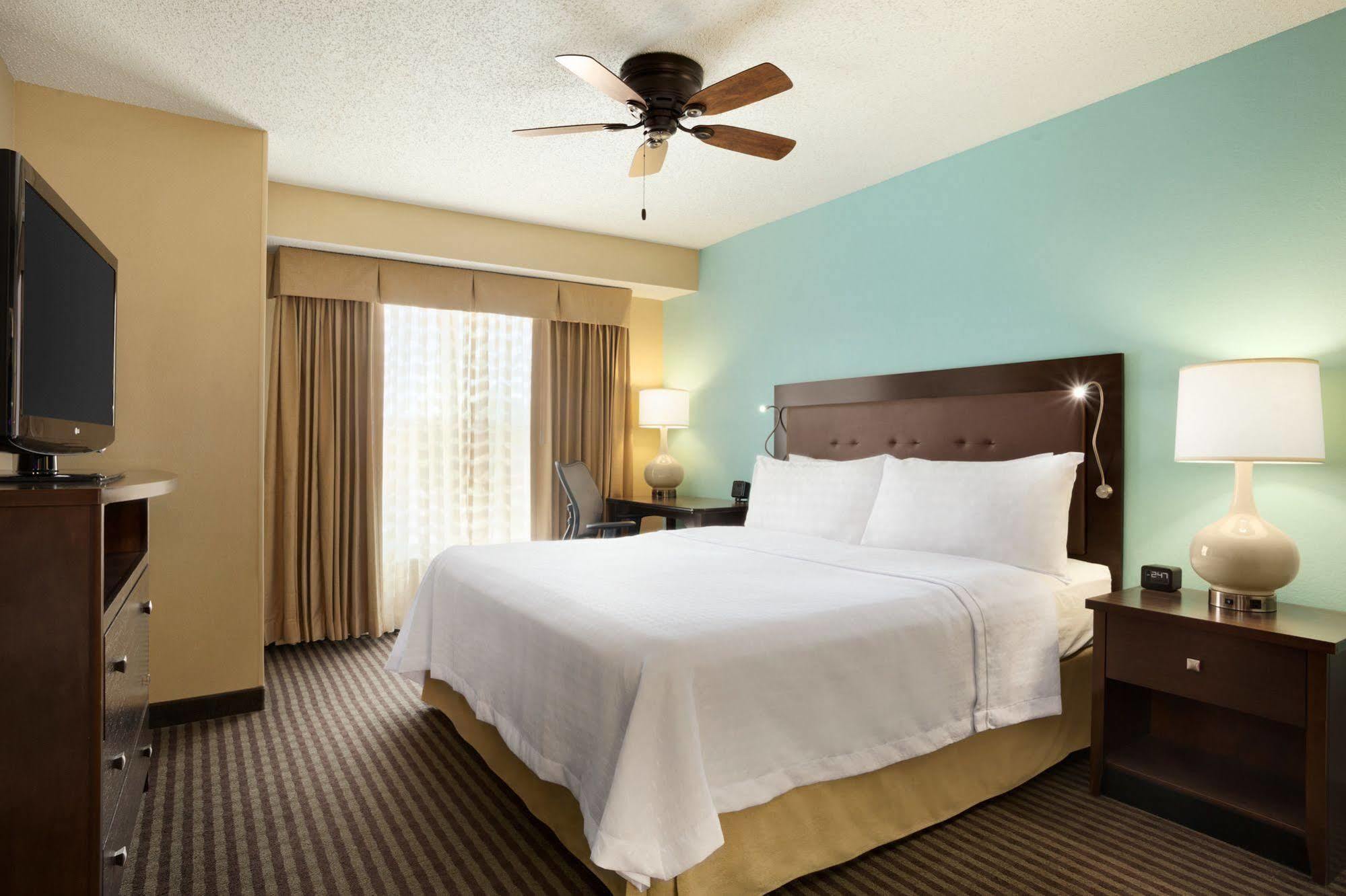 Homewood By Hilton Houston-willowbrook Mall Hotel